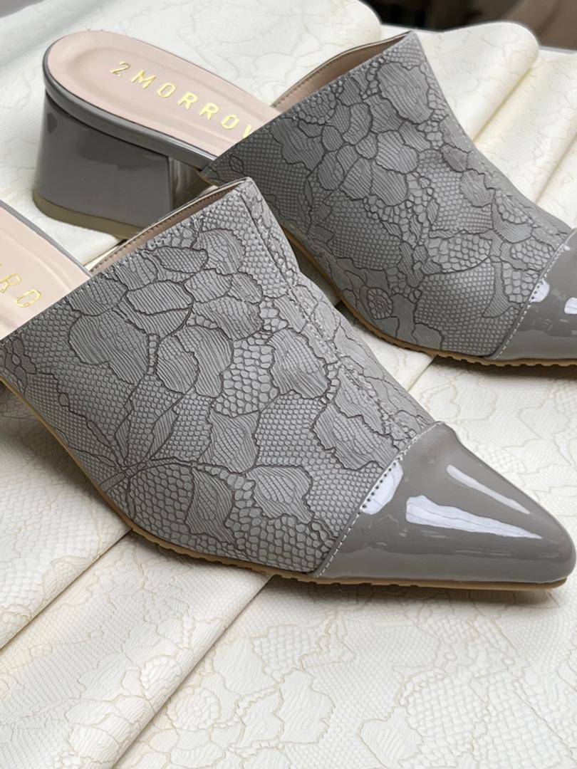 Gianna Luxe Lace (Classic Gray)