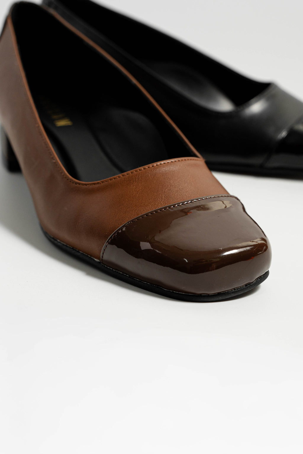 Neelaa - Wood Brown