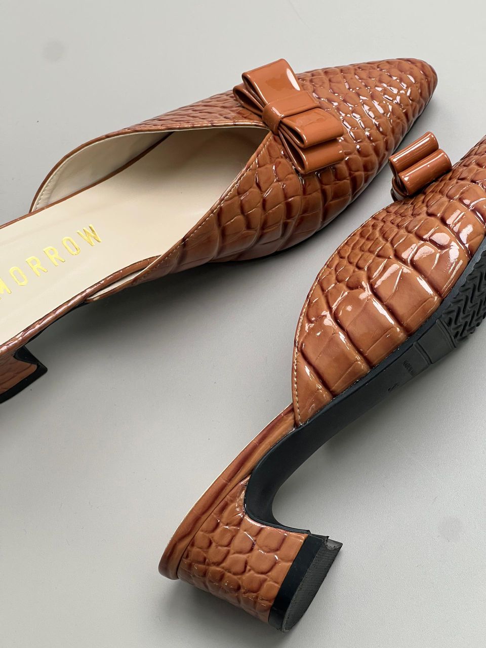 Kailey (CAMEL BROWN)