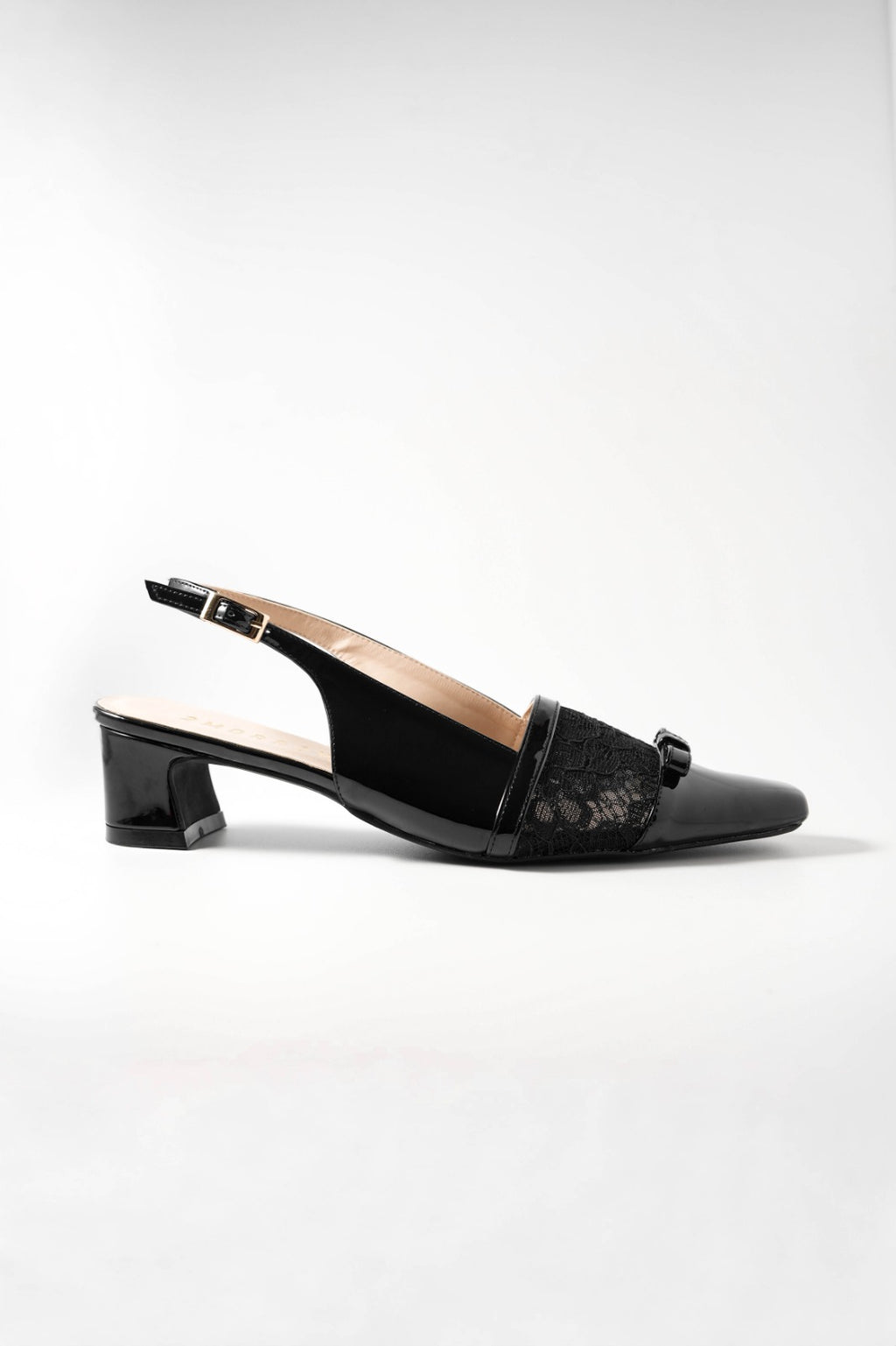 Juwita (MIDNIGHT LACE)