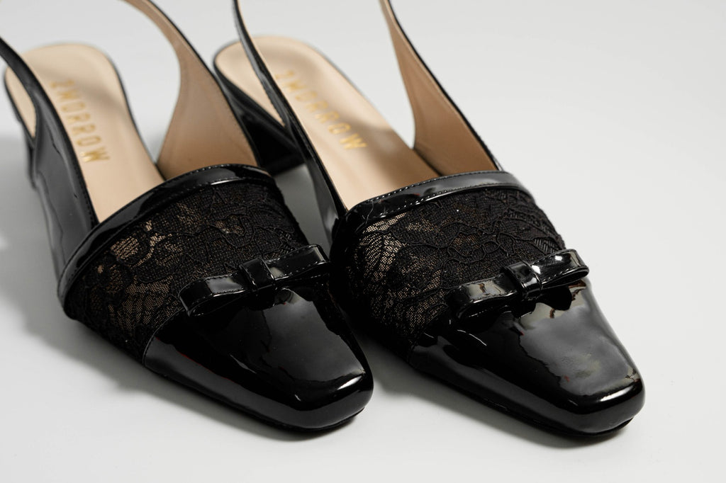 Juwita (MIDNIGHT LACE)